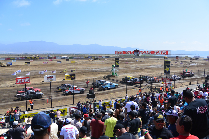 Fans were packing in early on for the first race of the weekend. The stands were looking filled before qualifying even began! When it was finally time for racing, the entire crowd was at their feet for the rest of the day.